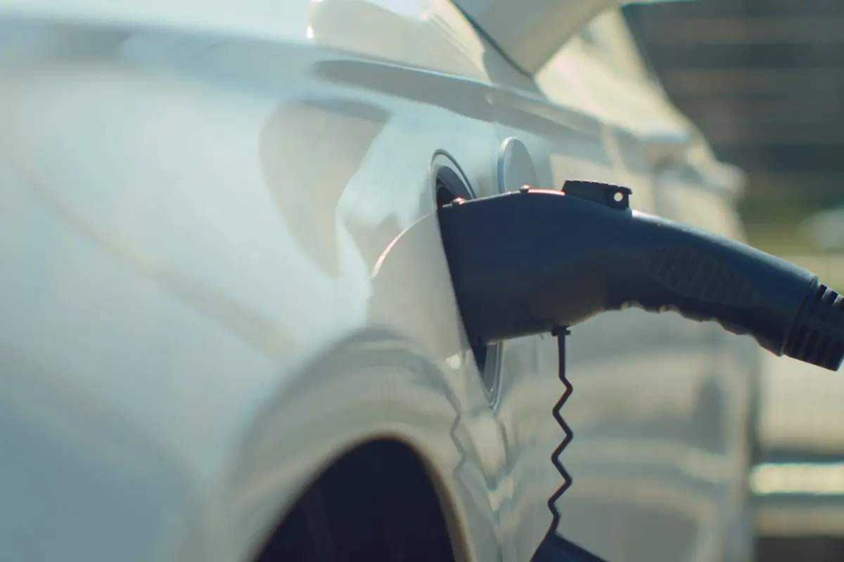 Wireless technologies, electric vehicles and the charging infrastructure